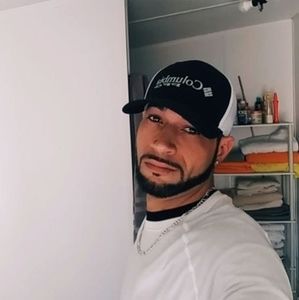 Meet your Posher, Devin